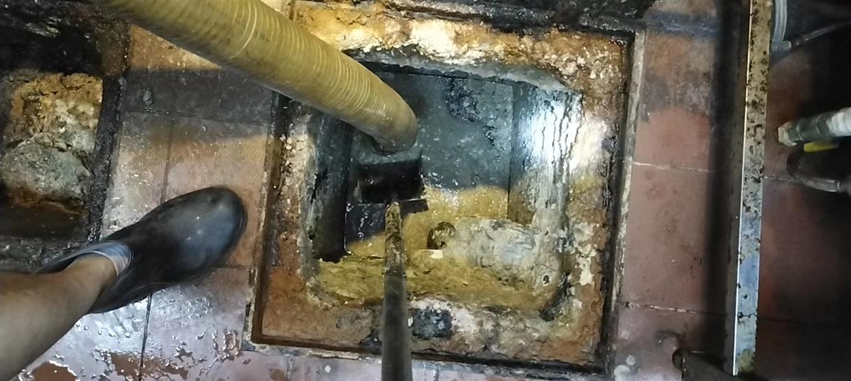 鼎湖化油池清理-污水池清掏