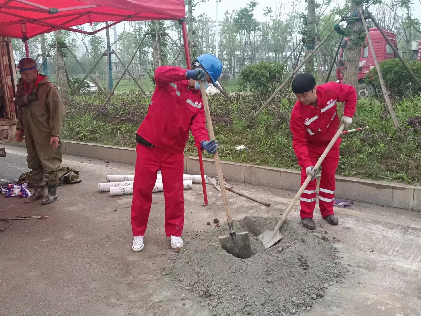 鼎湖管道疏通哪家好】及时进行市政管道清淤