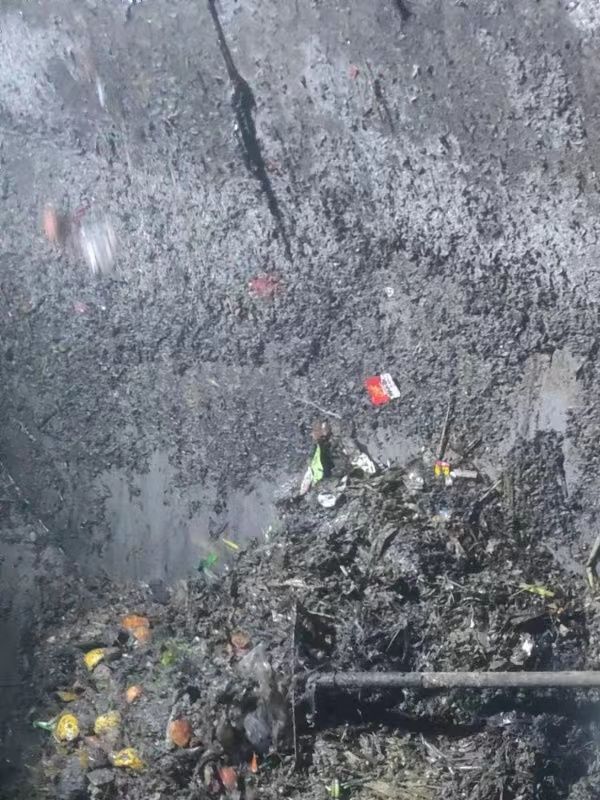 鼎湖污水池清理